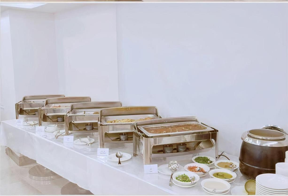 Zaha Al Munawara Hotel Медина Екстериор снимка