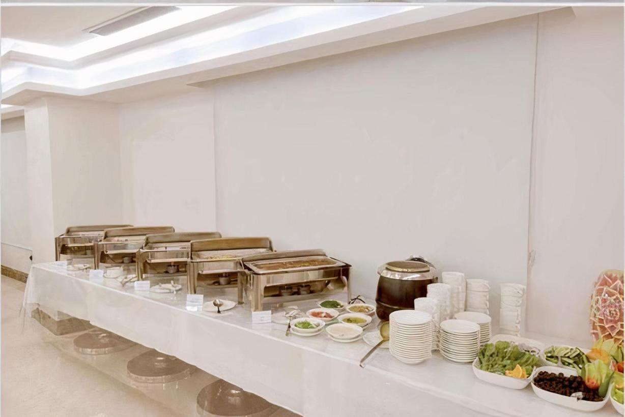 Zaha Al Munawara Hotel Медина Екстериор снимка