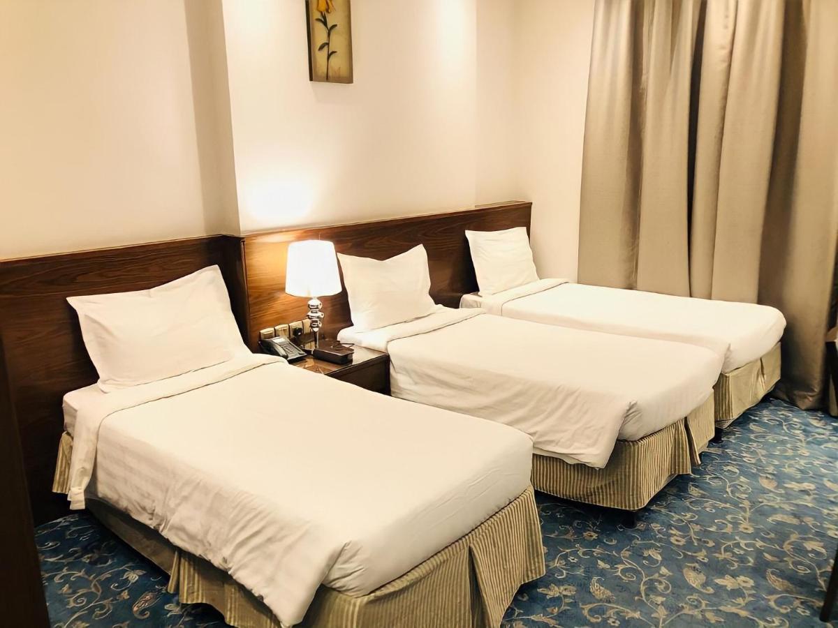 Zaha Al Munawara Hotel Медина Екстериор снимка