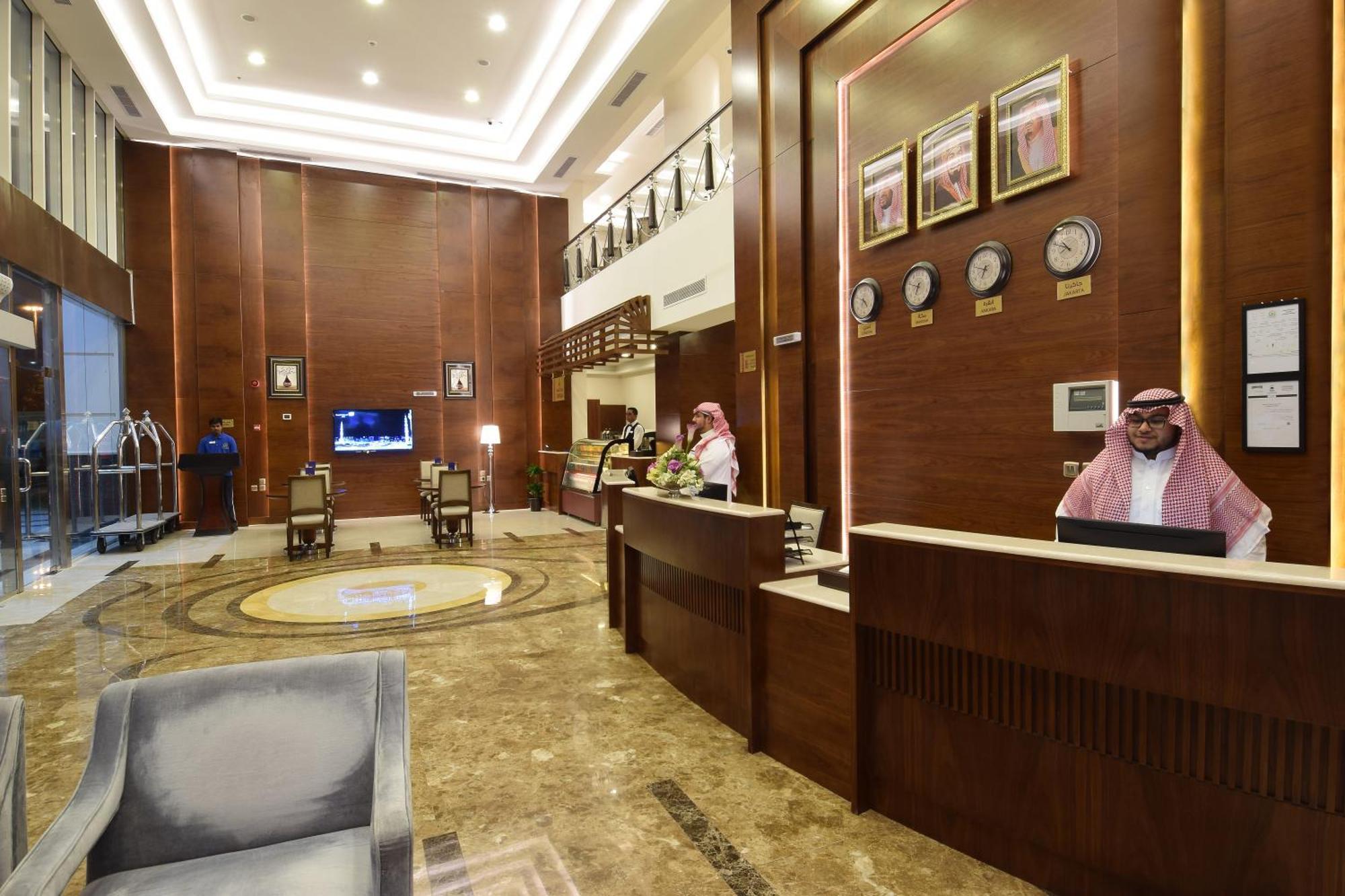 Zaha Al Munawara Hotel Медина Екстериор снимка